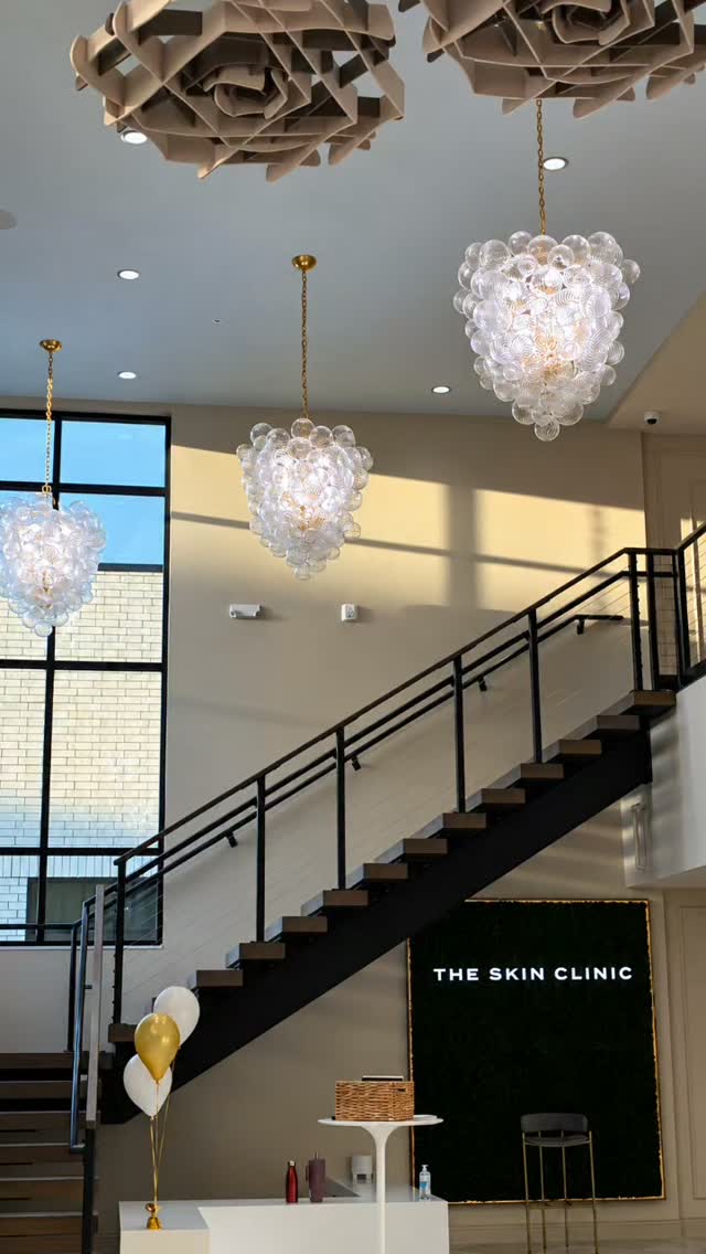 Last night was a BLINGIN’ SUCCESS! ✨🔗💖

SO much fun bringing the PermaLinx sparkle to The Skin Clinic’s Open House! 🥂💎

So many beautiful ladies, gorgeous stacks, and LOTS of LINX’D wrists! 💕

Beyond grateful for the invitation and an AMAZING evening! 🫶

#PermaLinx #BringTheBling #GetLinxed #AStylishLifeWithJackie